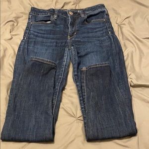 AMERICAN EAGLE JEANS